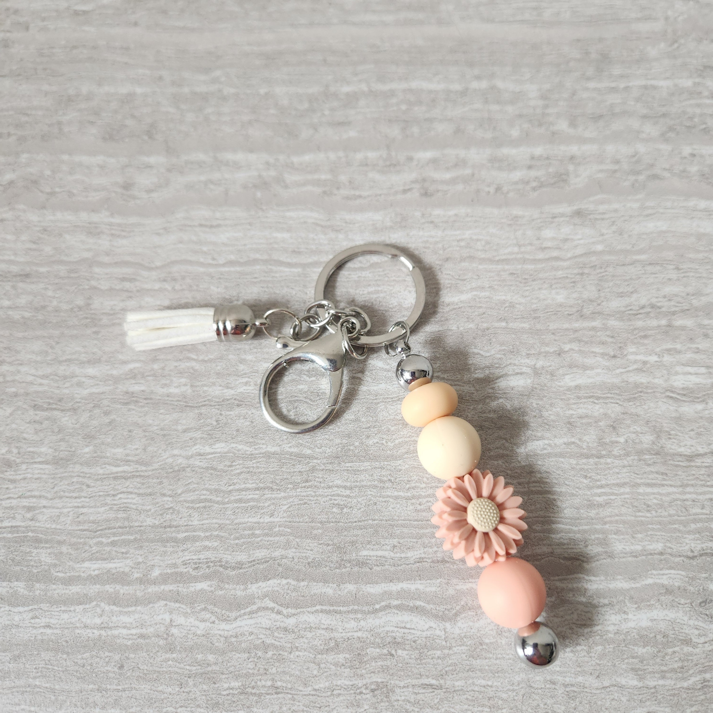 RTS | Neutral Daisy Keychain - Monochrome Vibes